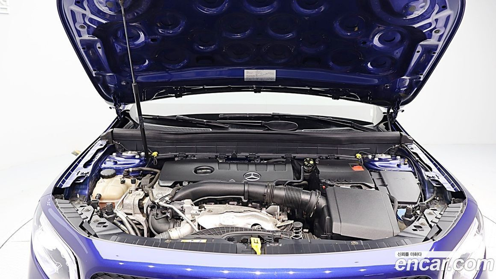 Mercedes-Benz GLB-Class X247 GLB220 (12.2020)