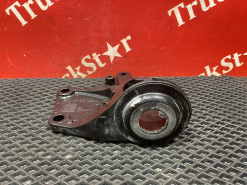 Кронштейн амортизатора кабины левый 2020г