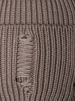 Шапка женская на осень рваная