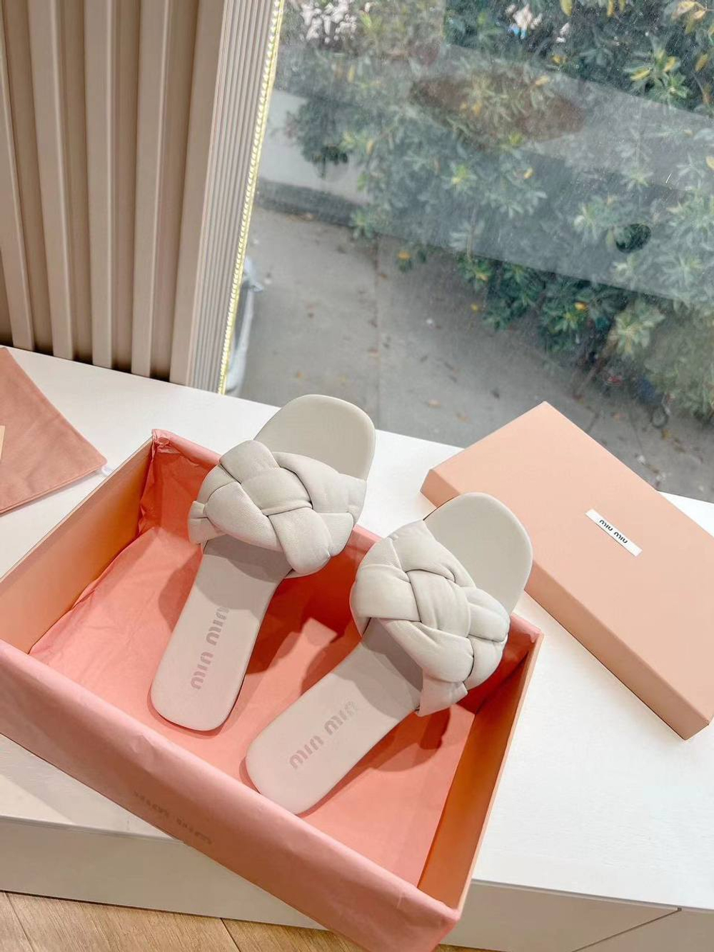 Шлепанцы MIU MIU, арт. 709359