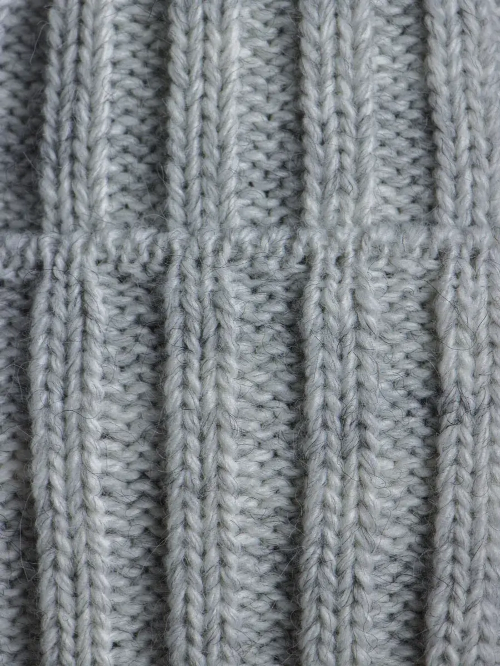 Шапка детская зимняя с помпонами и снуд