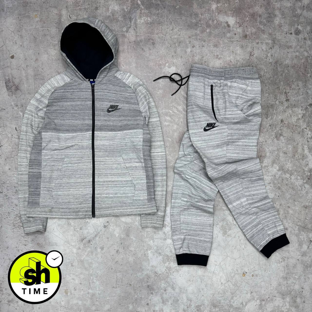Костюм Nike Grey