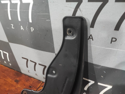 Брызговик передний левый Mazda CX-30 19-нв Б/У Оригинал 8300771858