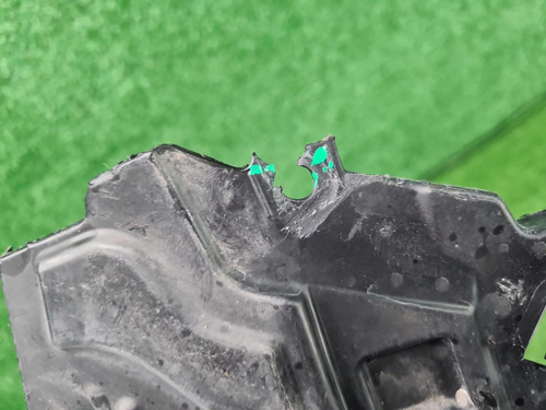 Кронштейн бампера левый BMW X7 G07 (19-22) M-paket