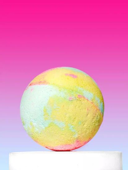 Бомбочка для ванны Greena Avocadova "Космический цитрус", 180 г