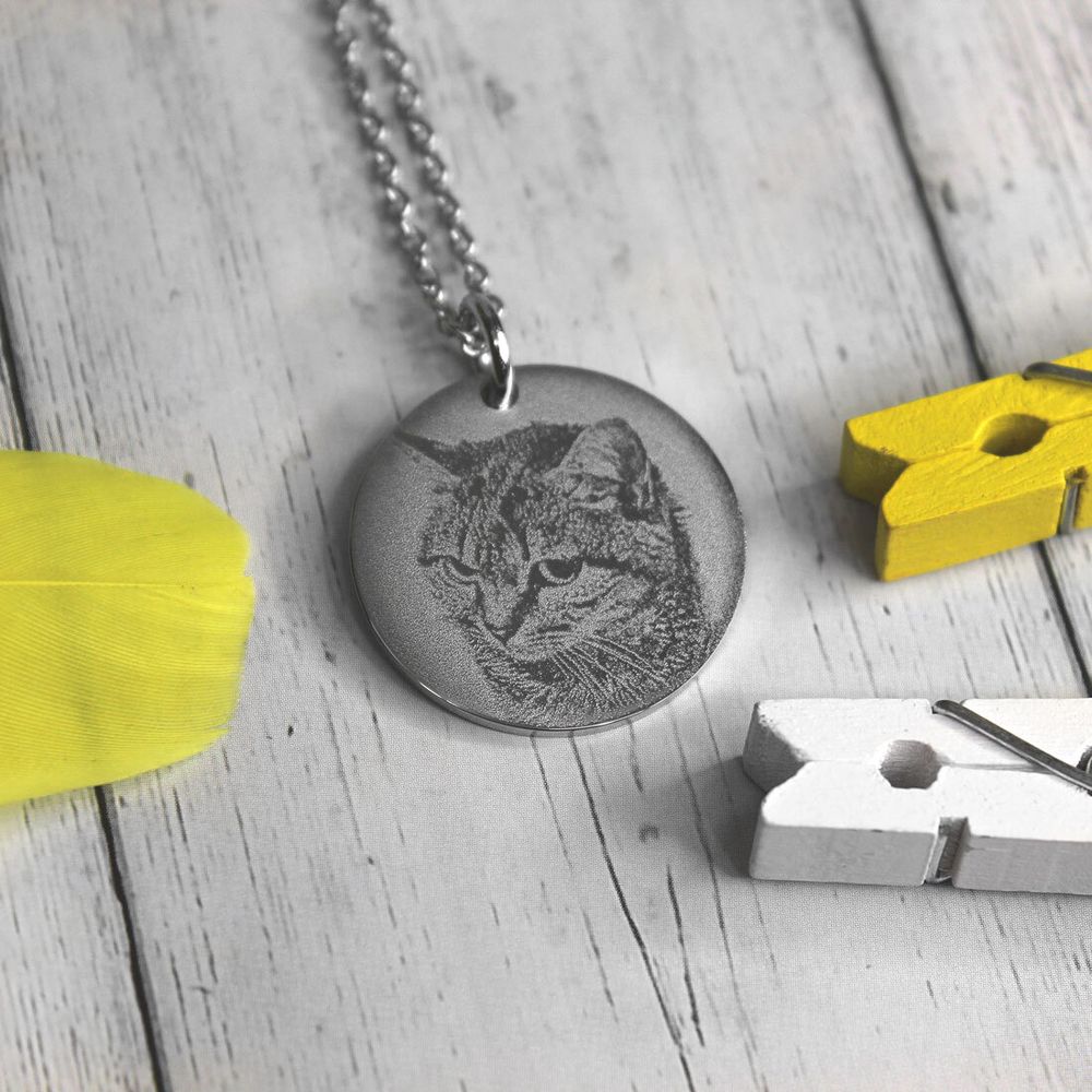 Кулон подвеска с гравировкой фото котика на заказ