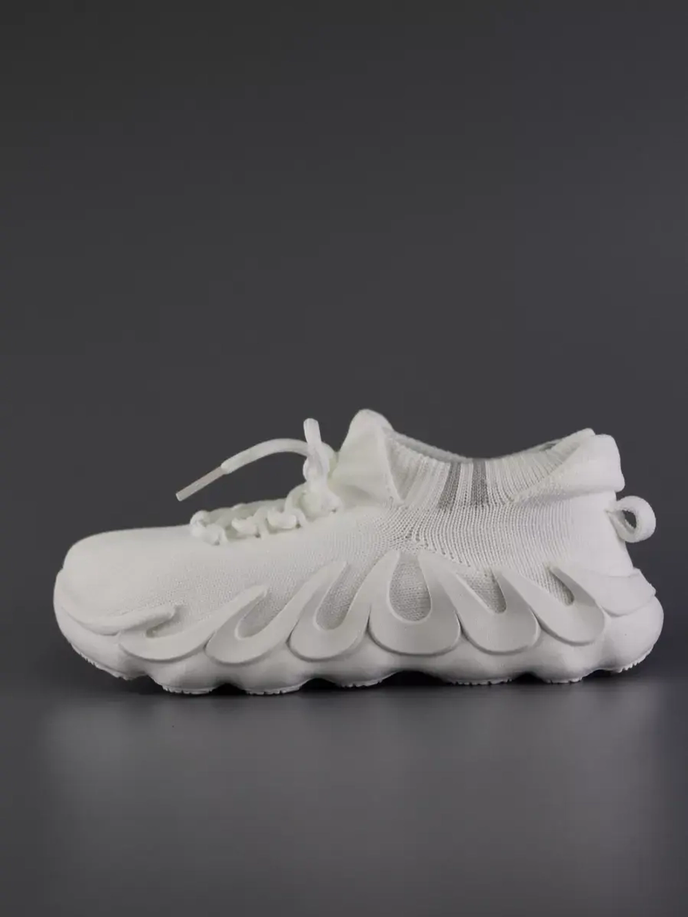 Кроссовки Изики детские - Yeezy boost- белые
