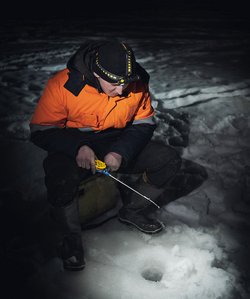 Фонарь Armytek Wizard C2 Magnet USB (теплый свет) [F08901W]