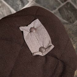 Садовая скульптура Сэр Ватсон в костюме