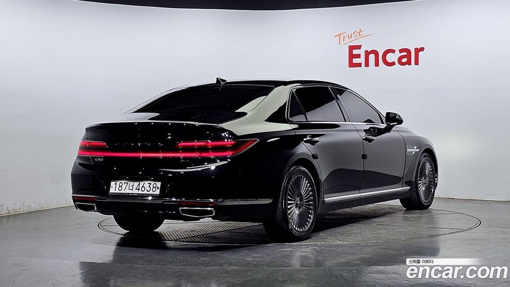 Genesis G90 3.8 AWD (12.2020)