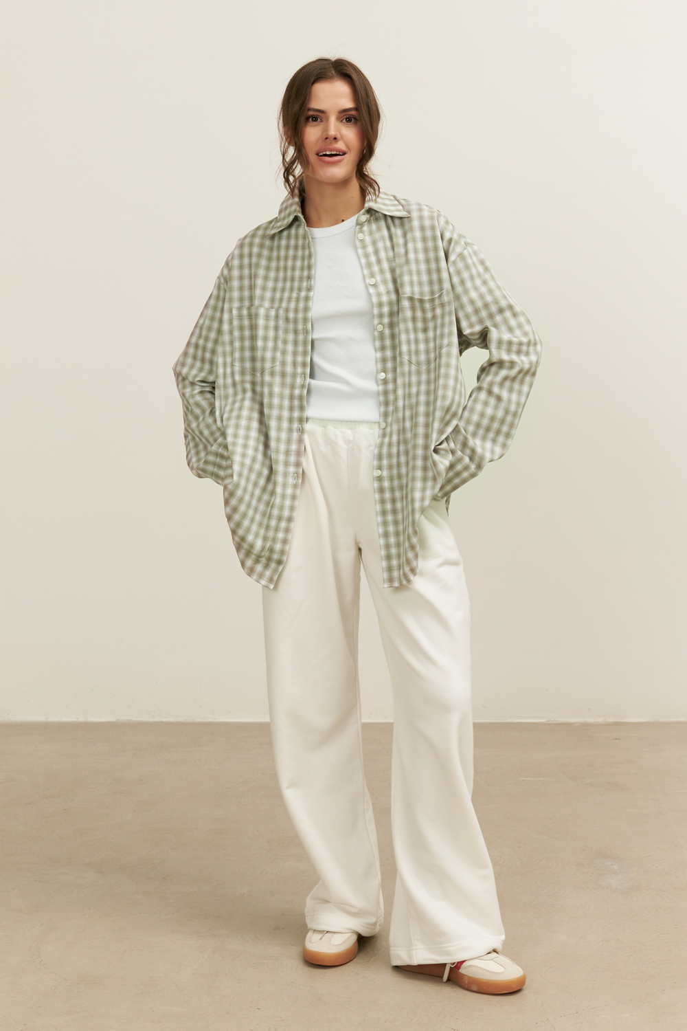 Рубашка 07, бежево-зеленая