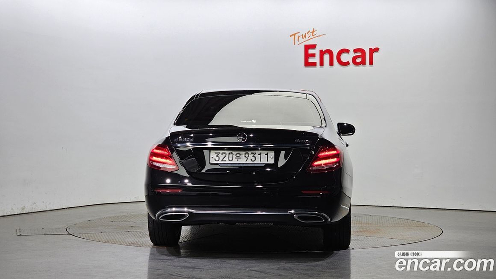 Mercedes-Benz E-Class W213 E220d 4MATIC Exclusive (09.2019)