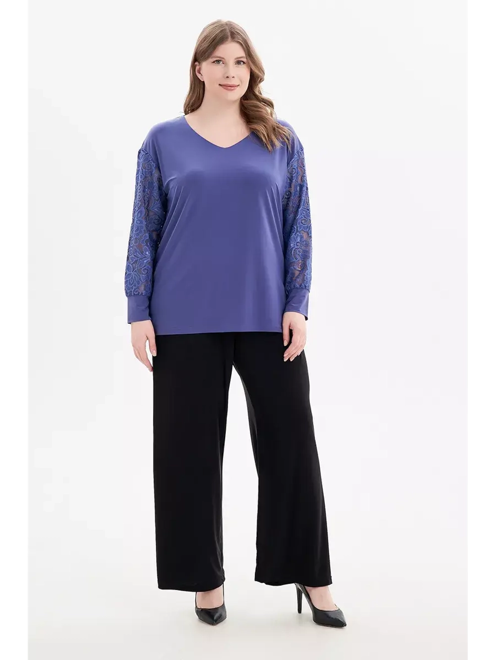 Блузка с кружевом