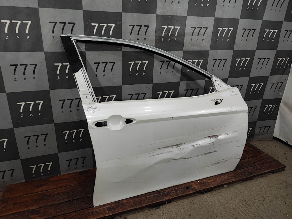 Дверь передняя правая Toyota Camry (XV70) 17-нв Б/У Оригинал 6700106290