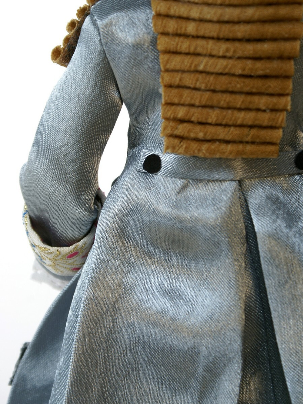 Кукла коллекционная в мужском придворном Французском костюме 18 века