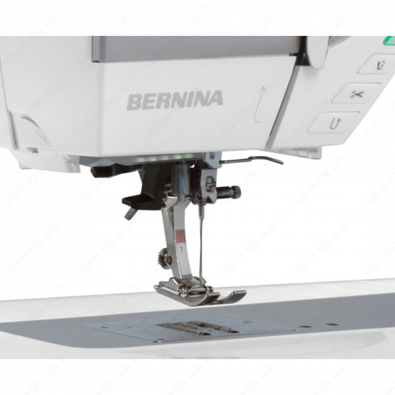 Швейная машина Bernina 735