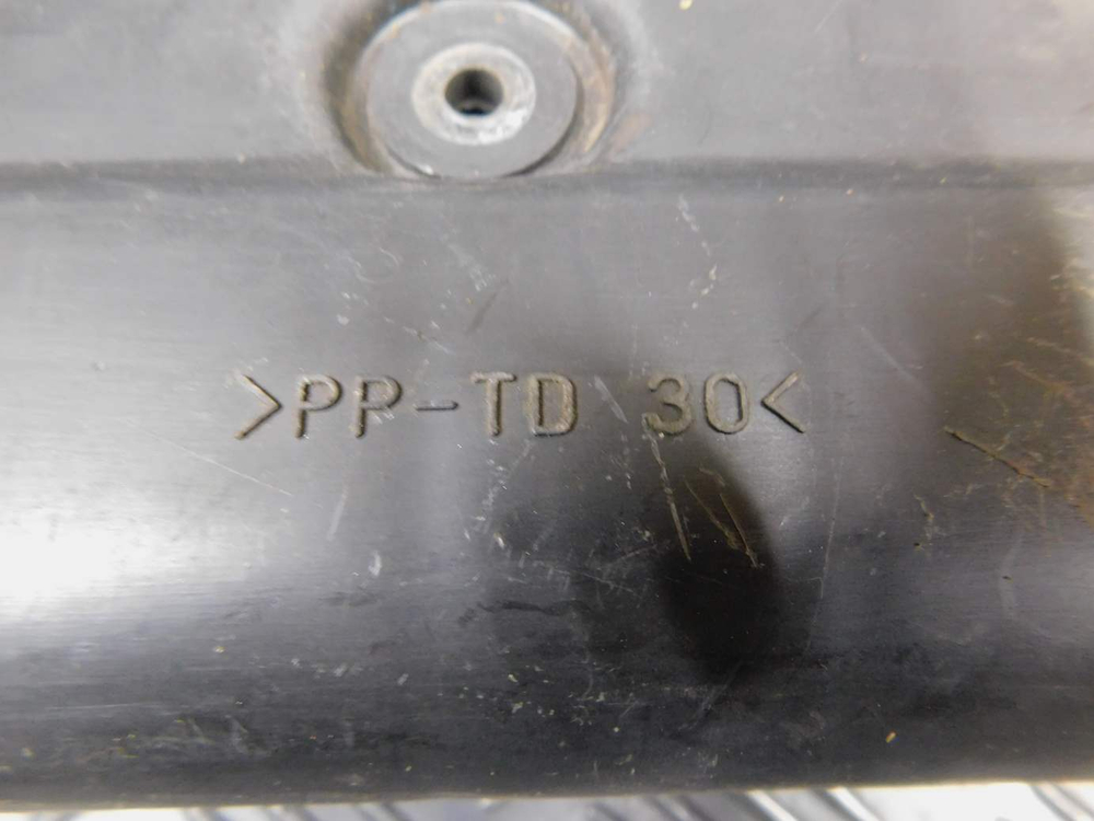 Пластик корпуса фильтра Kawasaki ZZR 400 98 052961