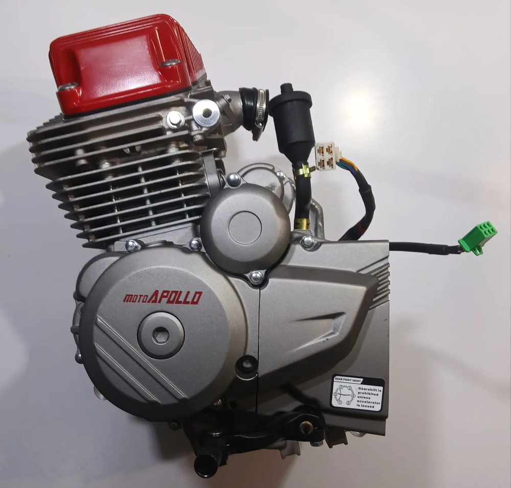 Двигатель 300см3 175FMM (с балансирующим валом 4х клапанный) Мотоцикл Apollo M3 300