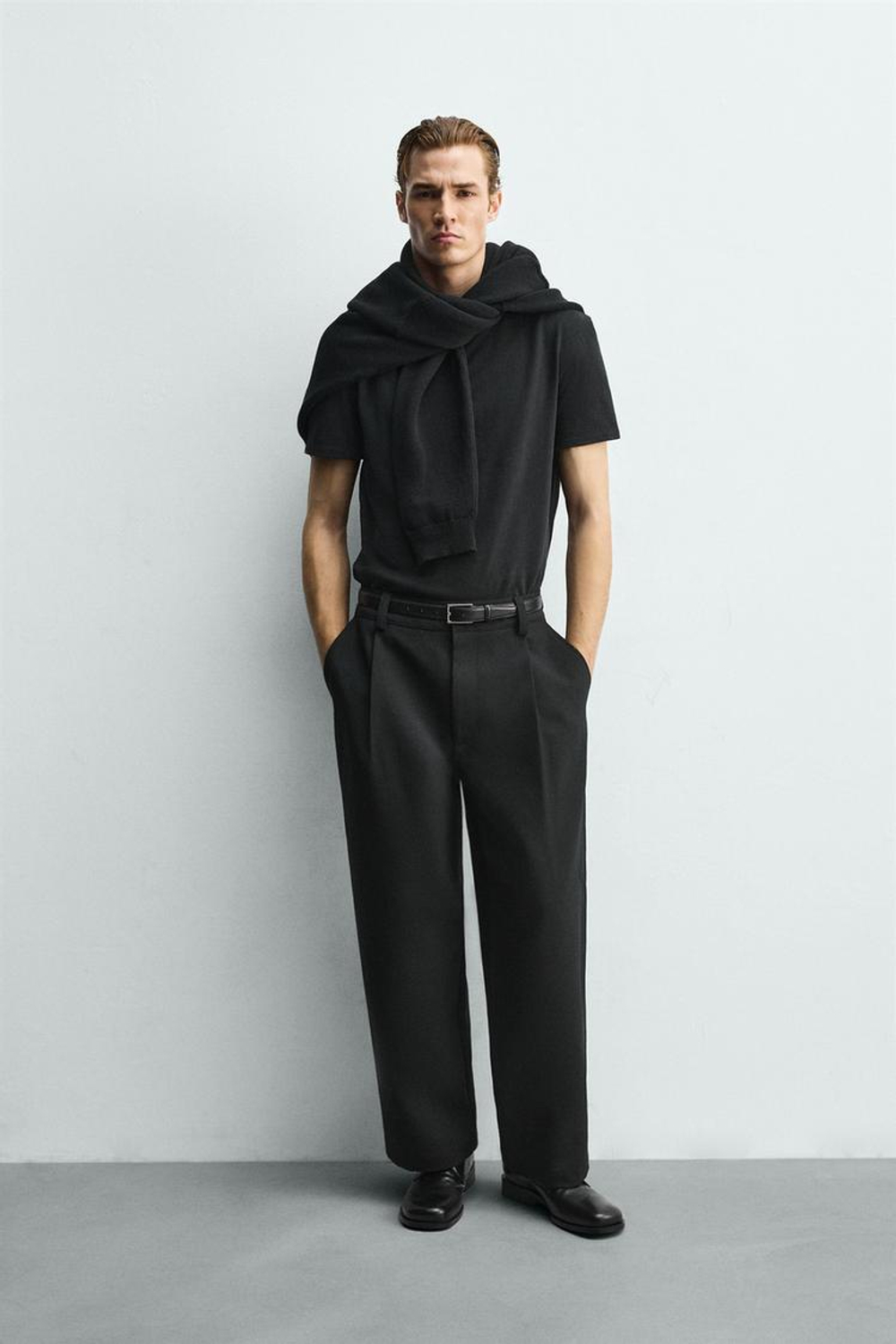 ZARA ФУТБОЛКА SOFT RELAXED FIT, ЧЕРНЫЙ