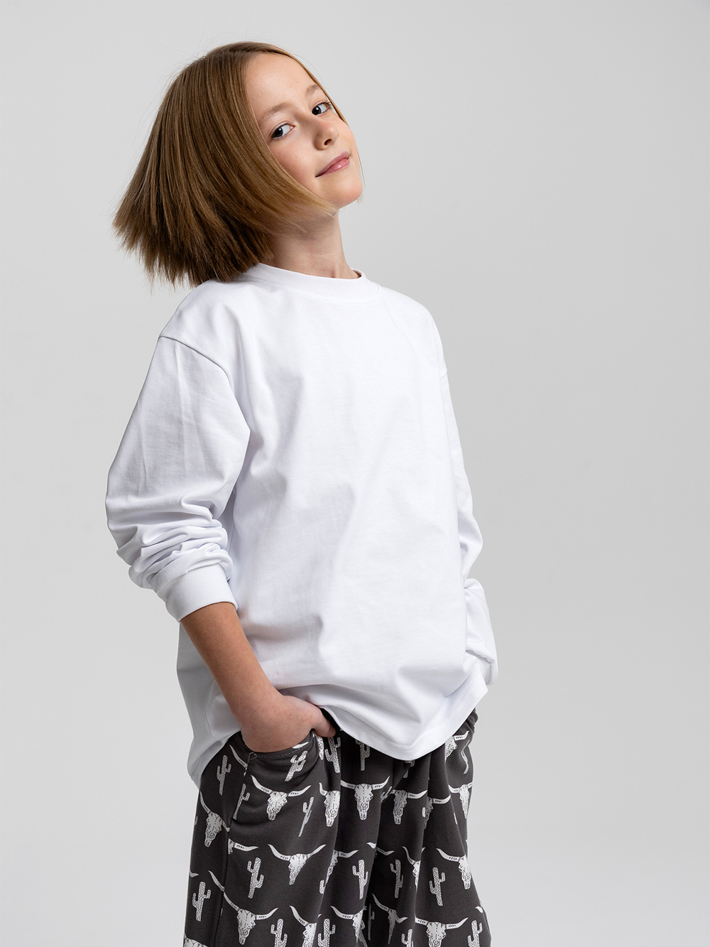 Лонгслив оверсайз Mjölk White, из плотного хлопка, уценка