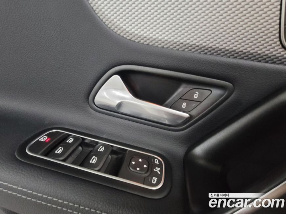 Mercedes-Benz A-Class W177 A220 Hatchback (10.2022)