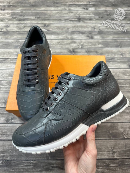 Кроссовки Louis Vuitton из кожи крокодила