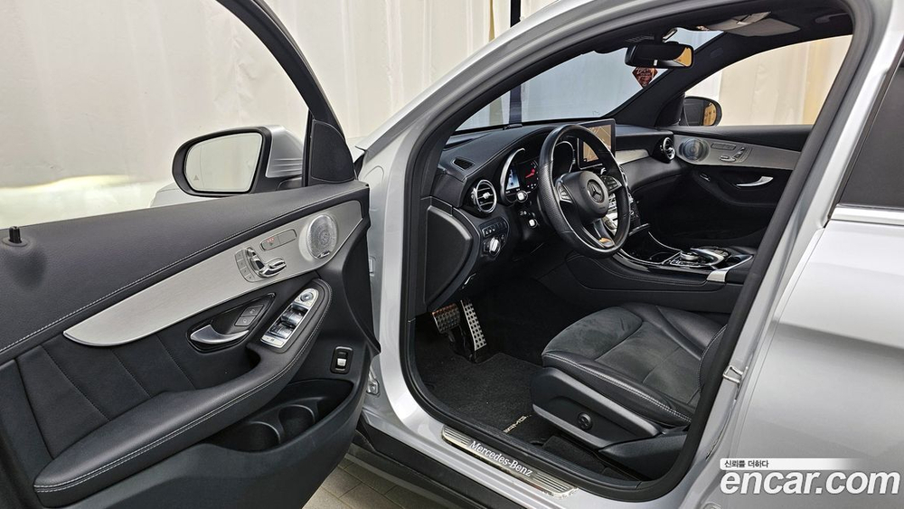 Mercedes-Benz GLC-Class X253 GLC300 4MATIC AMG Line Coupe (01.2020)