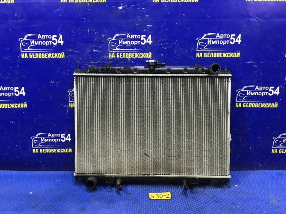 Радиатор двигателя NISSAN R’NESSA 1999