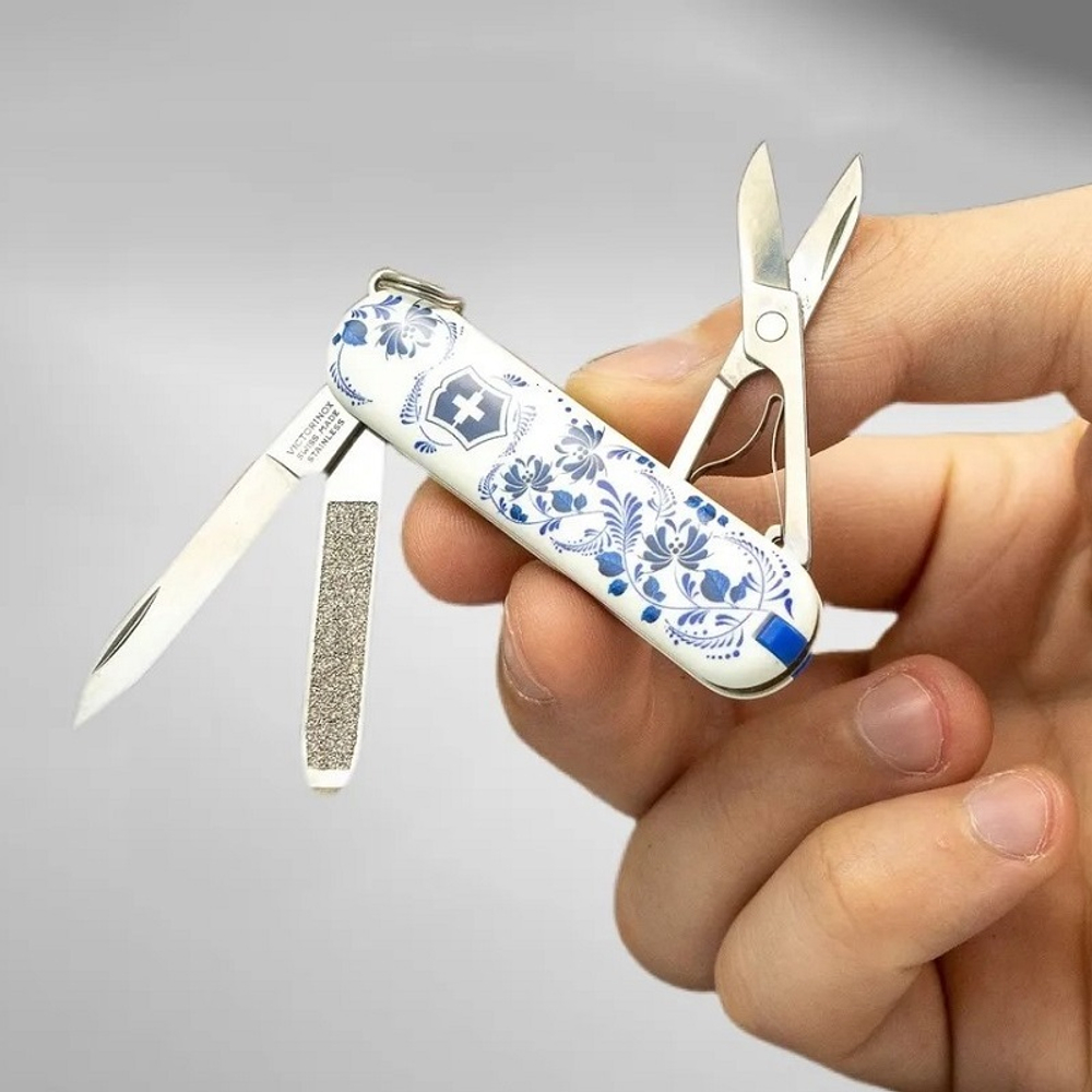 Нож перочинный Victorinox Porcelain Elegance (0.6223.L2110) 58мм 7функций