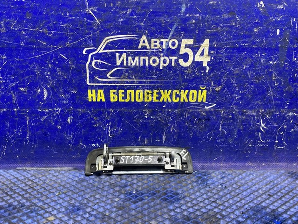 Ручка двери передней левой внешняя TOYOTA CARINA 1991
