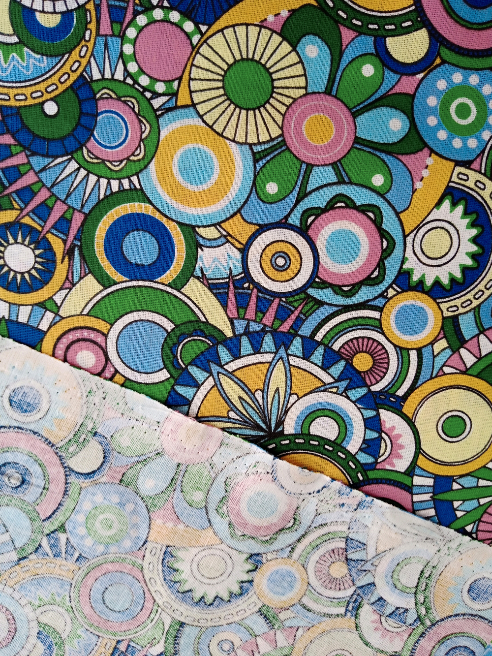 Ткань бязь плательная, рис. "Калейдоскоп", ширина 150 см, арт. 351