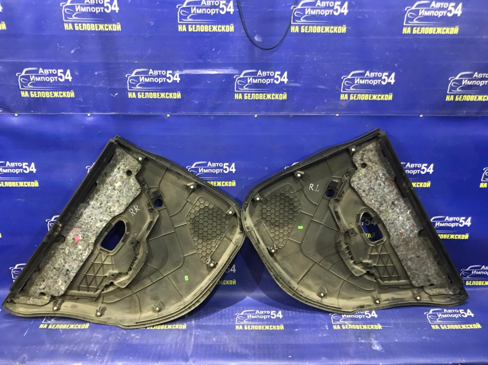 Обшивка двери NISSAN ALMERA 2015