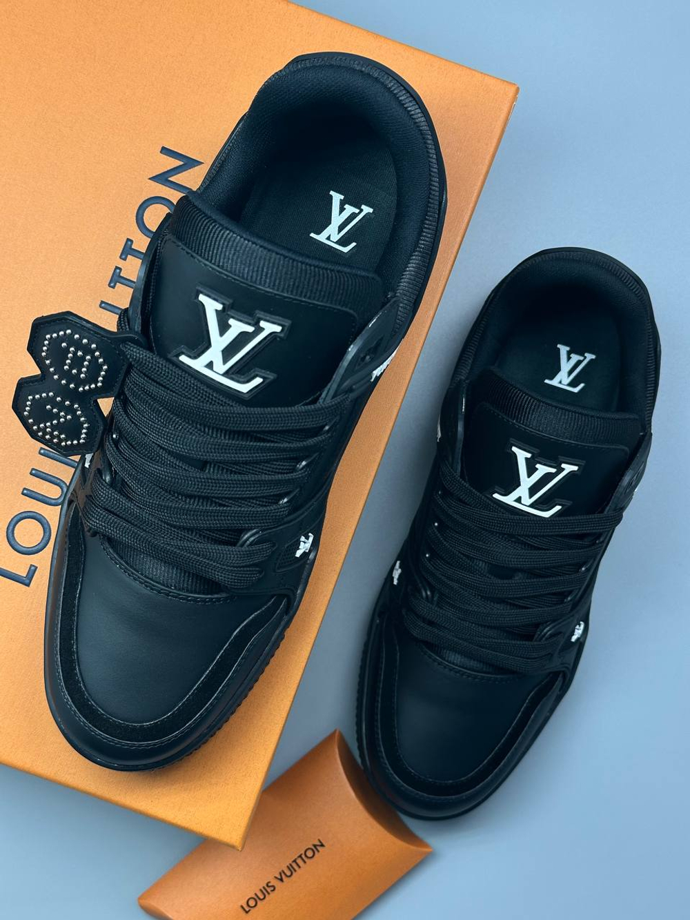 Кроссовки Louis Vuitton