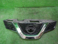 Решетка радиатора Nissan X-Trail t32 (2013-2019)