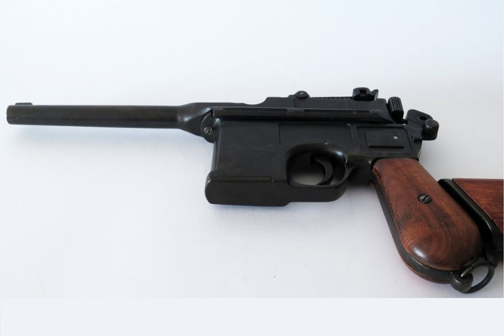 Немецкий пистолет Маузер 1896 года с прикладом-кобурой