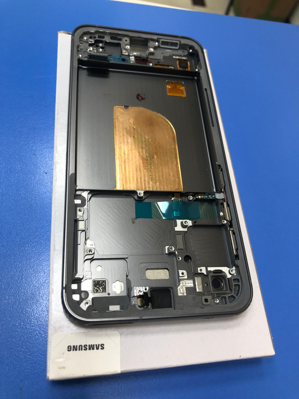 Дисплей в сборе с тачскрином и рамкой чёрный для Самсунг S711 Galaxy S23 FE Оригинал