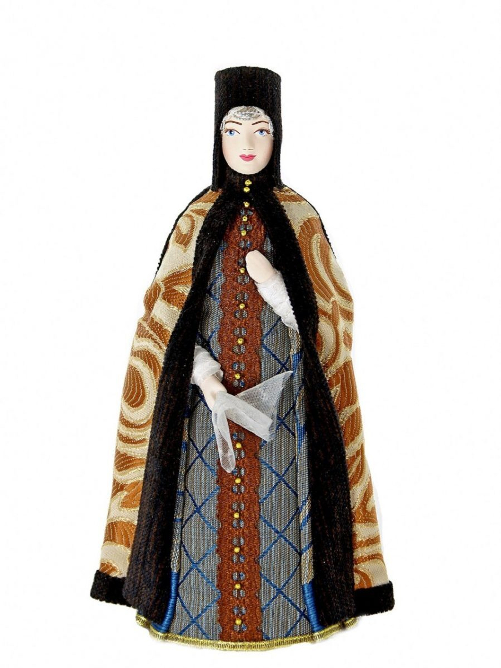 Кукла коллекционная фарфоровая в ездовом костюме царицы.