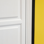 Шкаф для одежды распашной белый Харви двухдверный деревянный с ящиком, со штангой и полками, шкаф для вещей в прихожую и спальню с филенкой в викторианском стиле из массива сосны