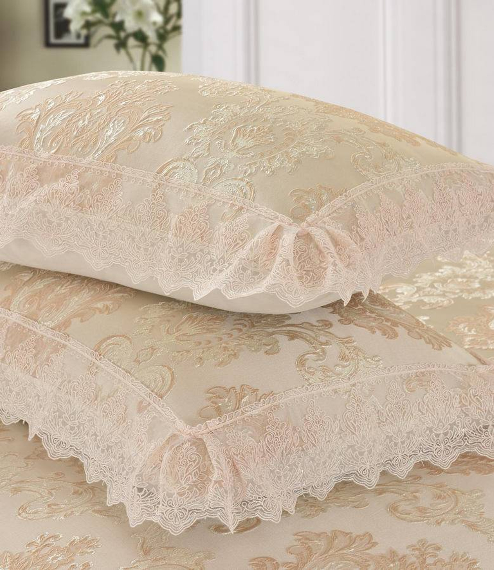 Покрывало 240х260 Sofi De MarkO Эванжелина бежевое-золотое