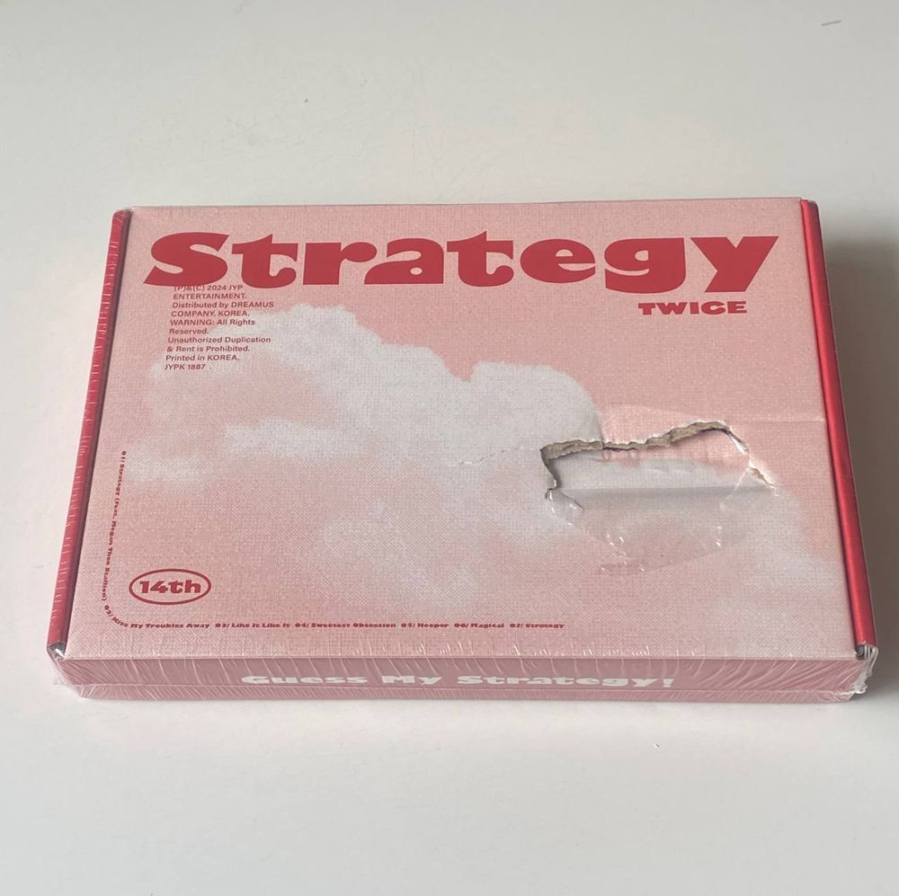 * Альбом TWICE - STRATEGY (Step 1 ver.)