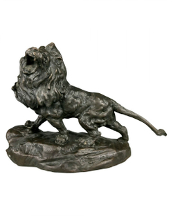 Скульптура "Рычащий лев"