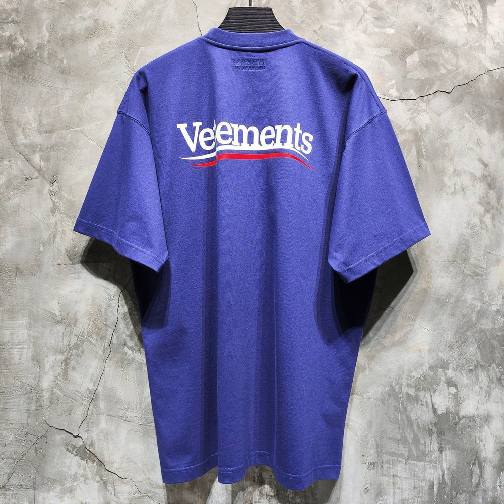 Футболка Vetements