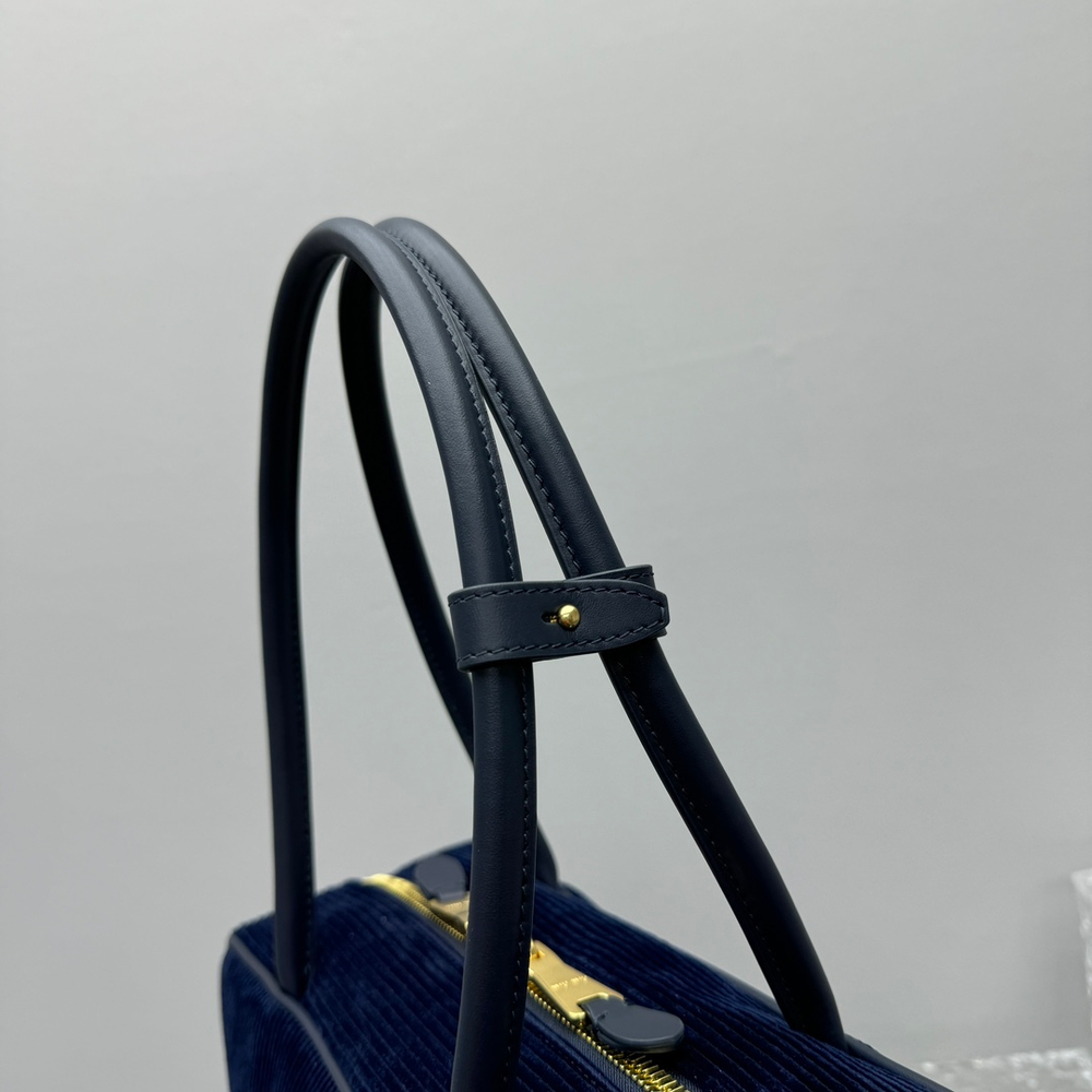 Miu Miu Leather Beau Bag 30 cm