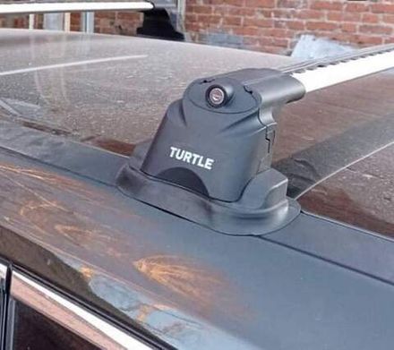 Багажник Turtle Air 3 Plus в штатные места Hyundai I 30