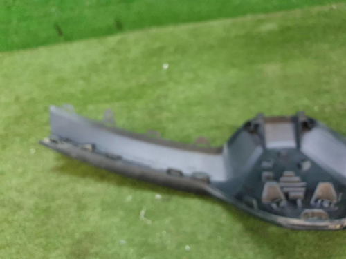 Накладка решетки радиатора Renault Arkana (2019-н.в.)