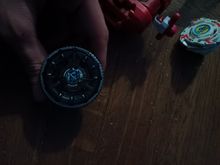 Волчок Clock Mirage 9-65B UX16.02 от Takara Tomy