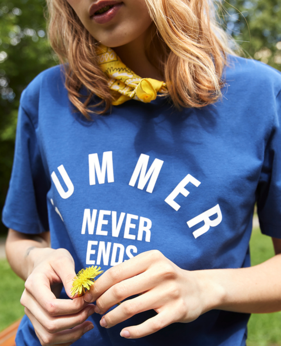 Футболка Summer Never Ends