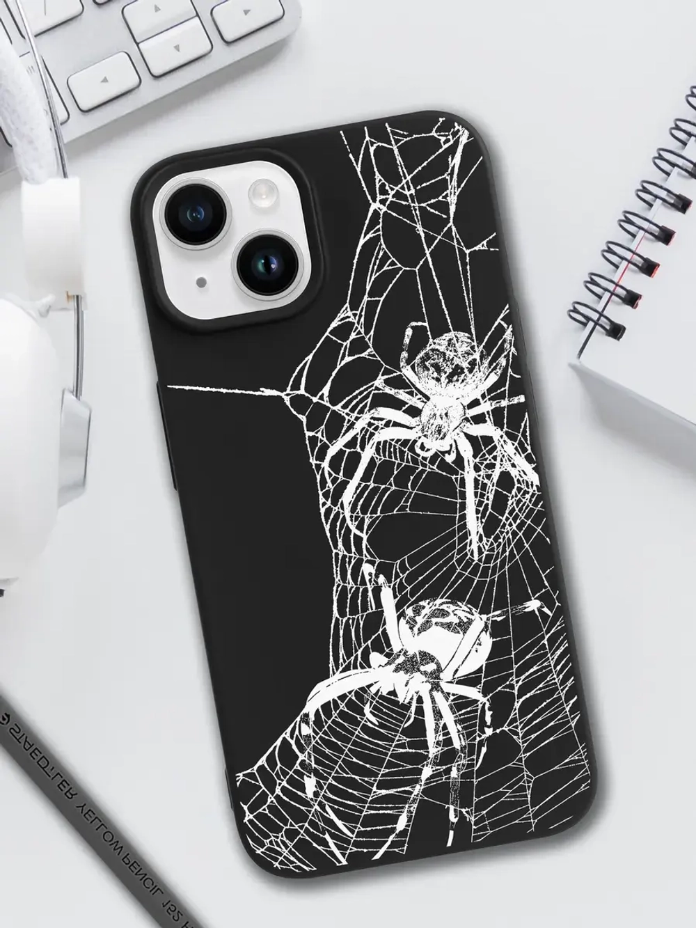 Чехол на iPhone 14 с принтом Dark fantasy