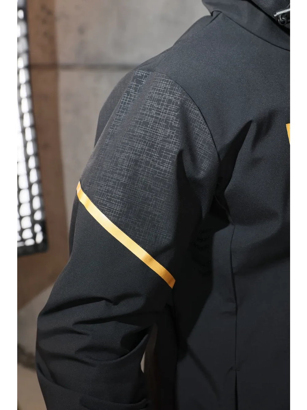 Спортивная ветровка для бега