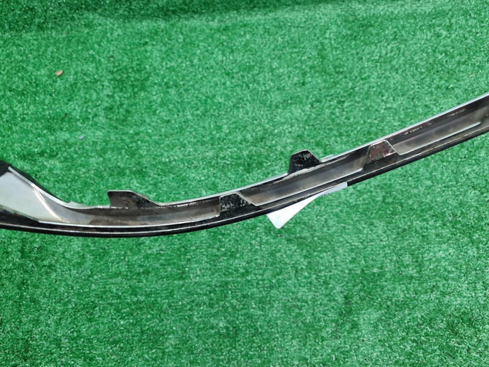 Молдинг заднего бампера правый Genesis GV80 20-23